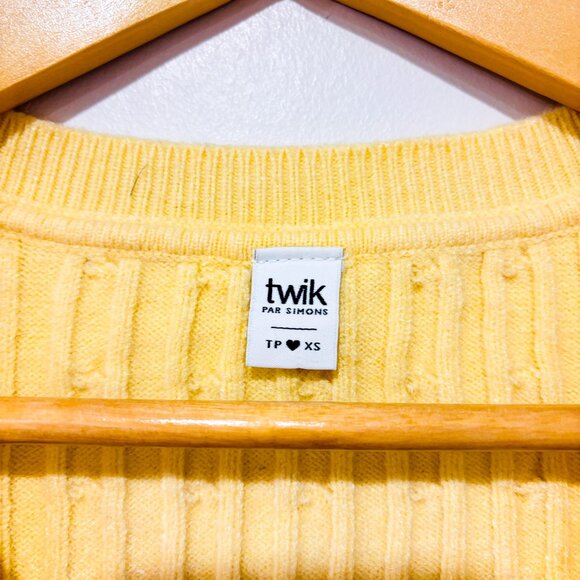 TWIK by SIMONS Yellow cable knit cropped sweater vest | Sleeveless | X-Small * - Picture 5 of 6